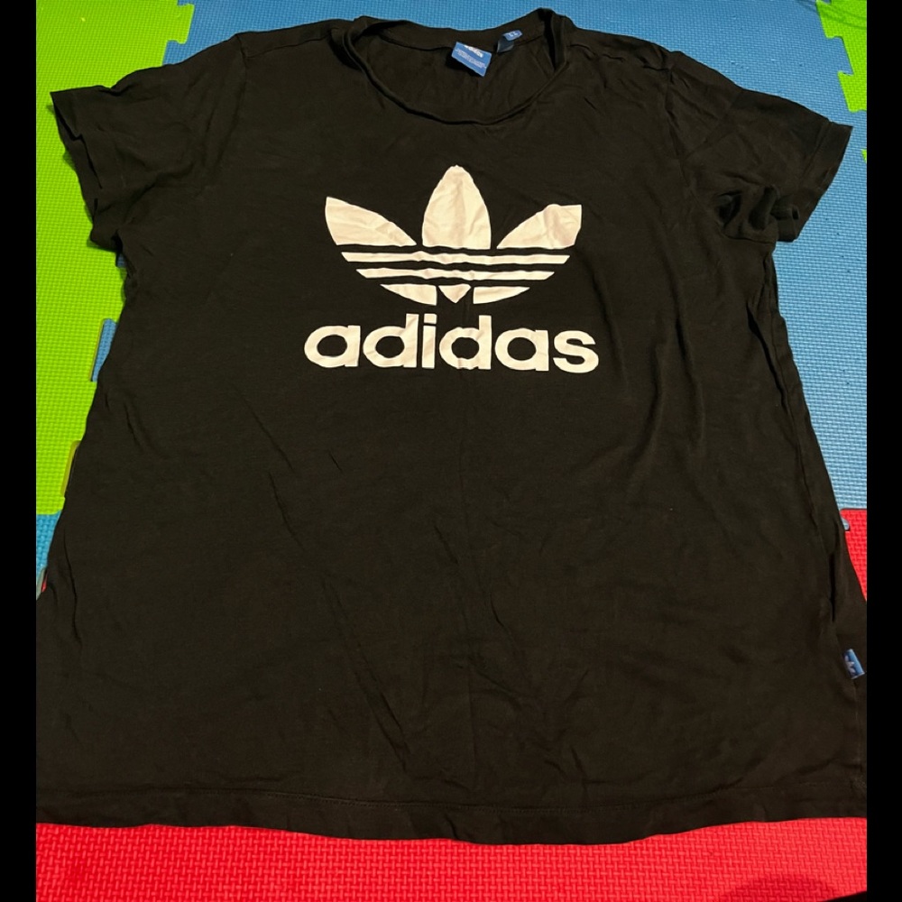Adidas Shirt in size M